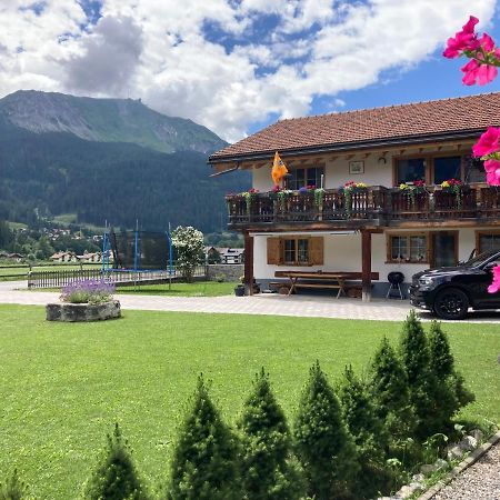 Ferienwohnung Uf Z'Enisch Klosters Esterno foto
