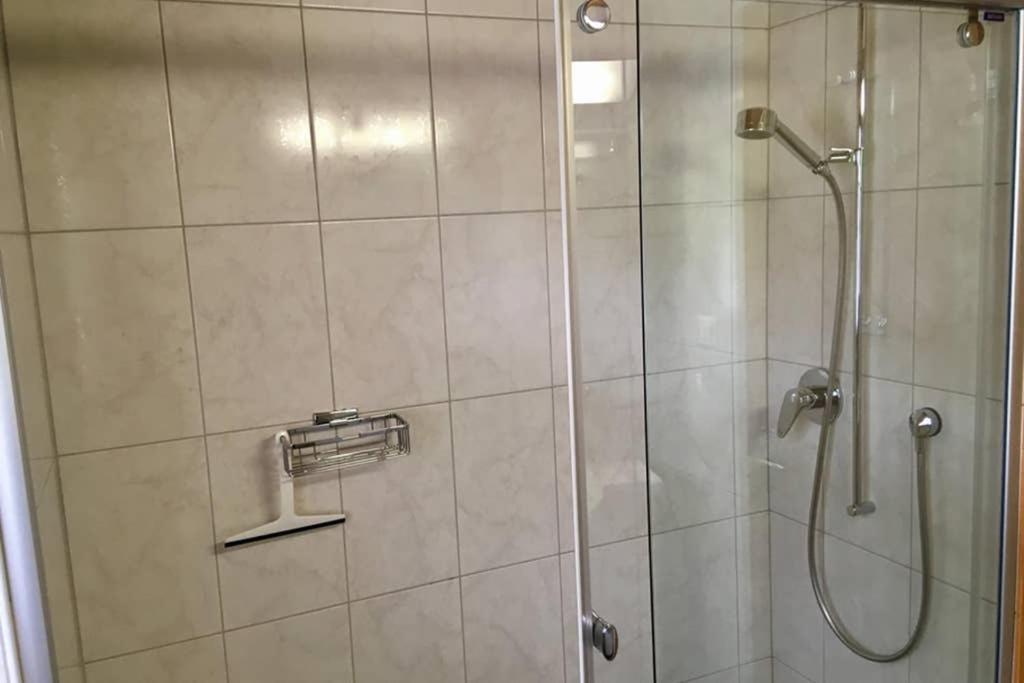 Ferienwohnung Uf Z'Enisch Klosters Esterno foto