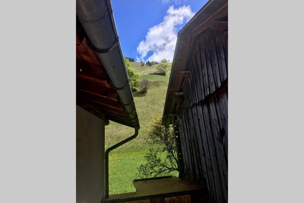 Ferienwohnung Uf Z'Enisch Klosters Esterno foto
