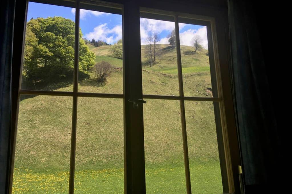 Ferienwohnung Uf Z'Enisch Klosters Esterno foto