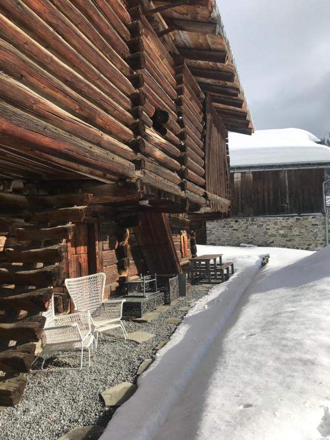 Ferienwohnung Uf Z'Enisch Klosters Esterno foto