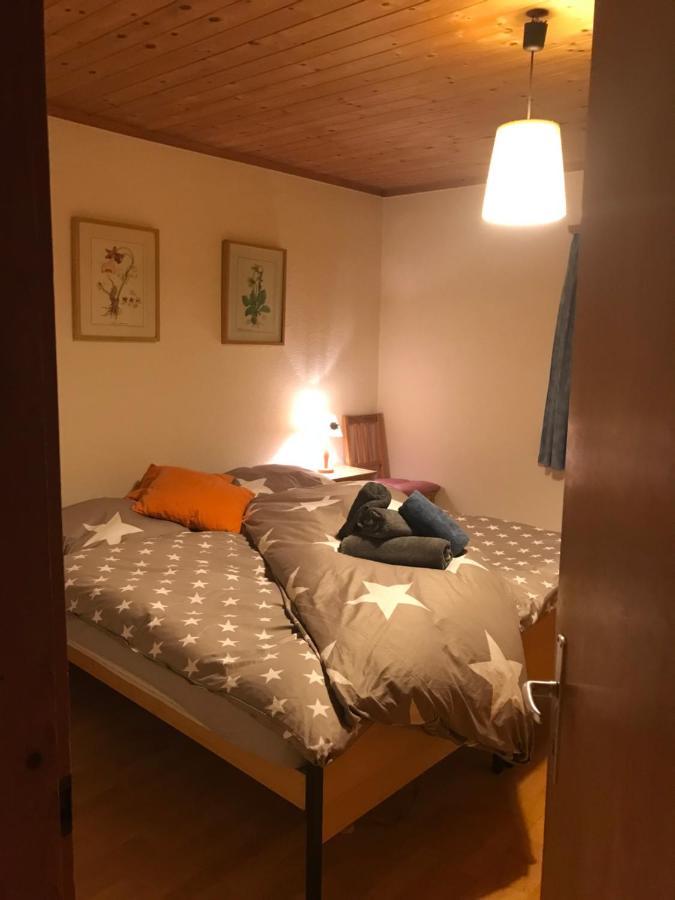 Ferienwohnung Uf Z'Enisch Klosters Esterno foto