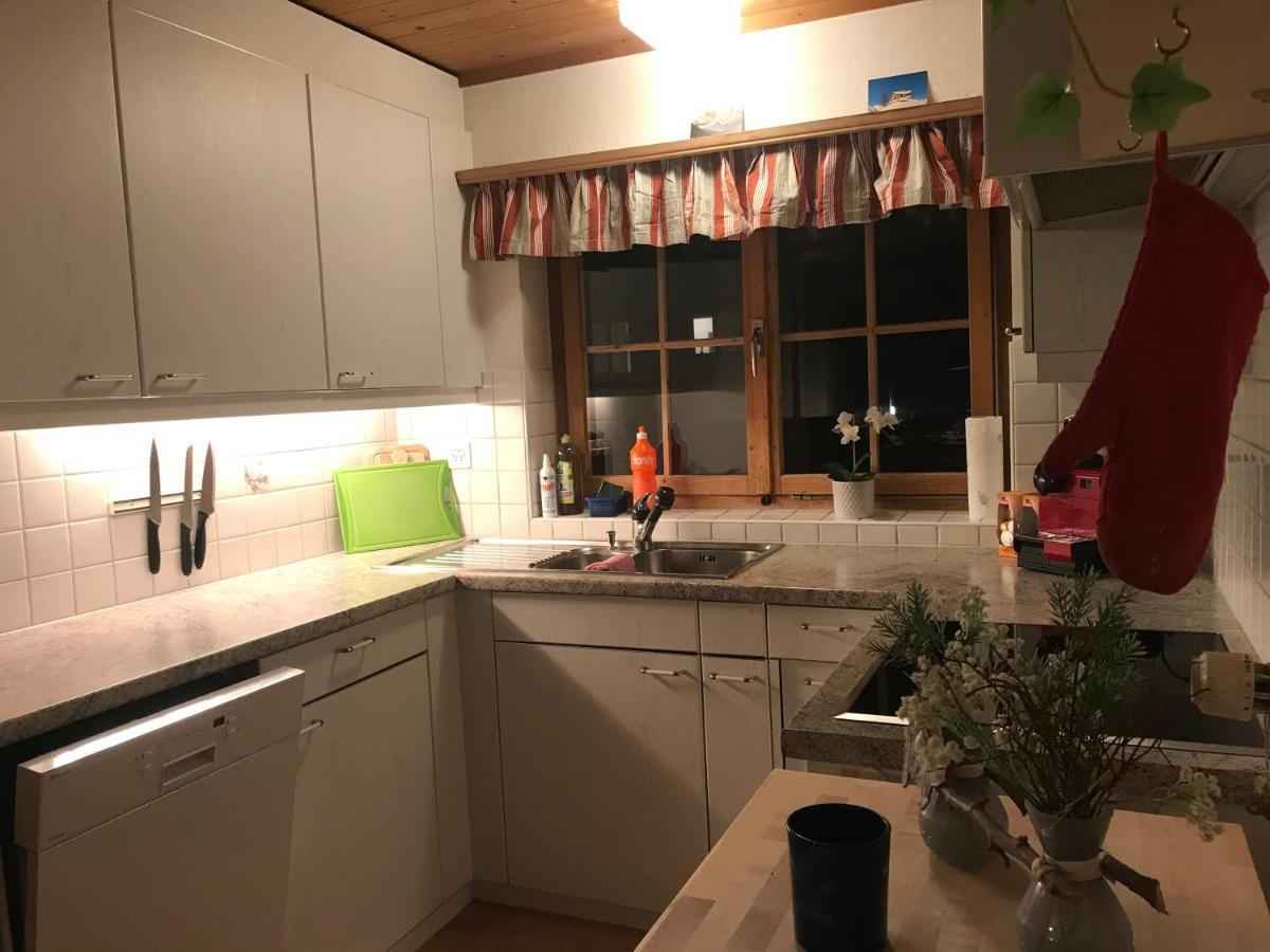 Ferienwohnung Uf Z'Enisch Klosters Esterno foto