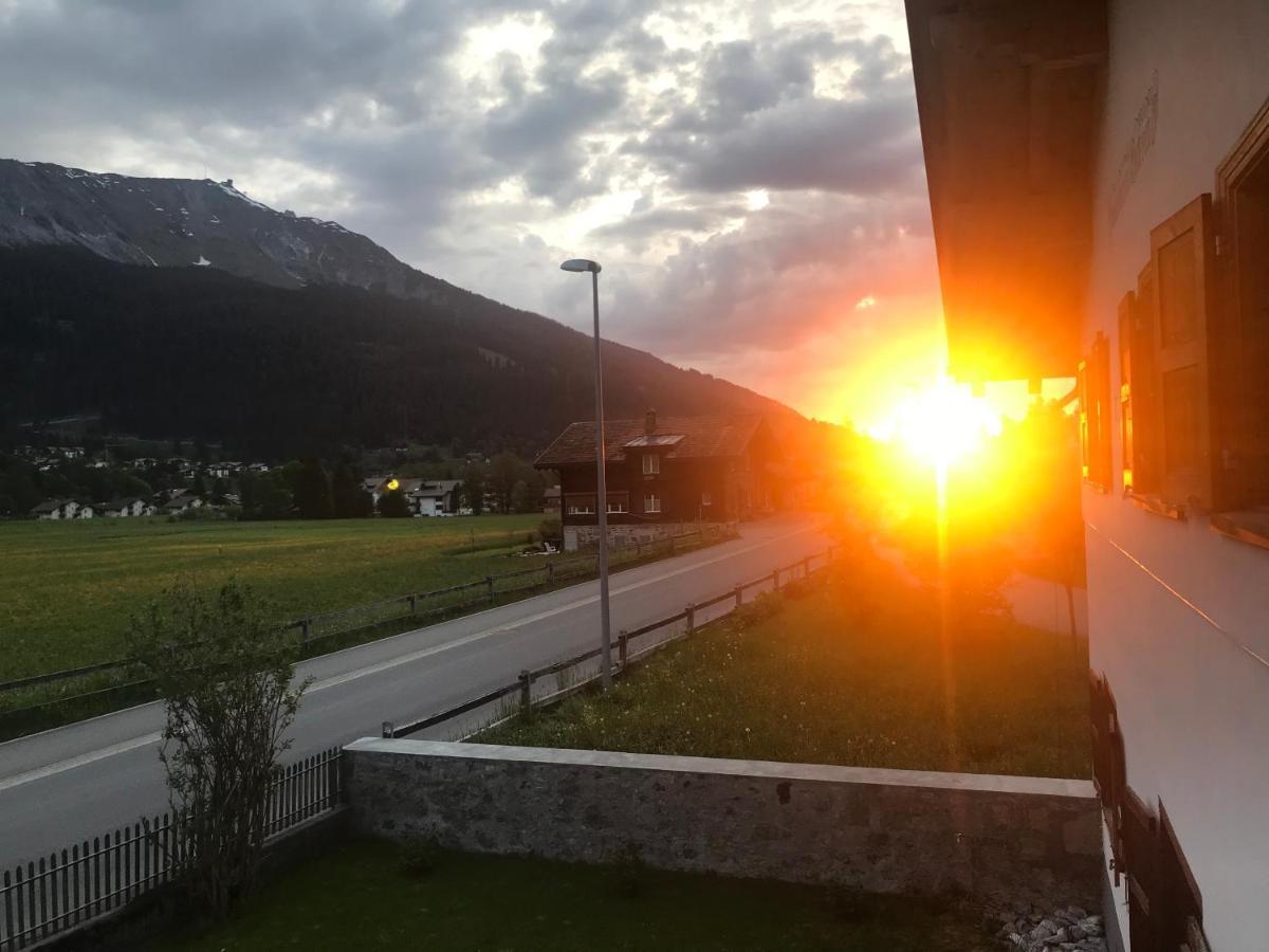 Ferienwohnung Uf Z'Enisch Klosters Esterno foto
